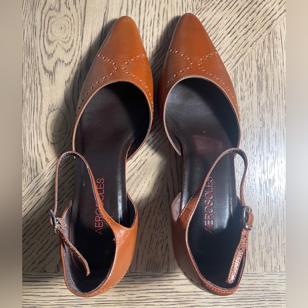 A CLEARANCE - ANY 2 PAIRS OF SHOES $35 Aerosoles Inforjetable Leather Size 6.5